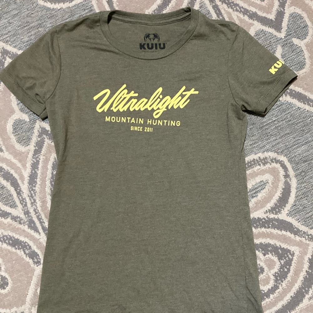 Super soft KUIU fitted t shirt - ladies sizing